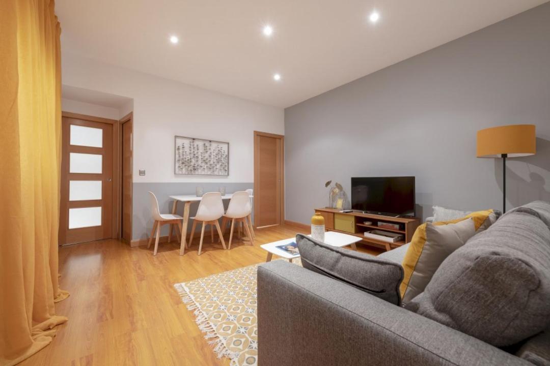 Bright And Comfortable- 2 Bedrooms 1 Bathroom- Cruz - Mintystay- Sol Appartement